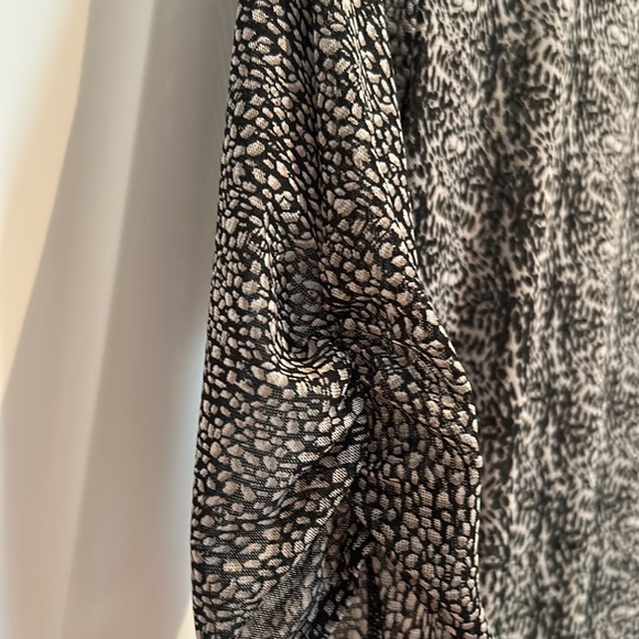 Cabi sheer button up, XS - Picture 3 of 3